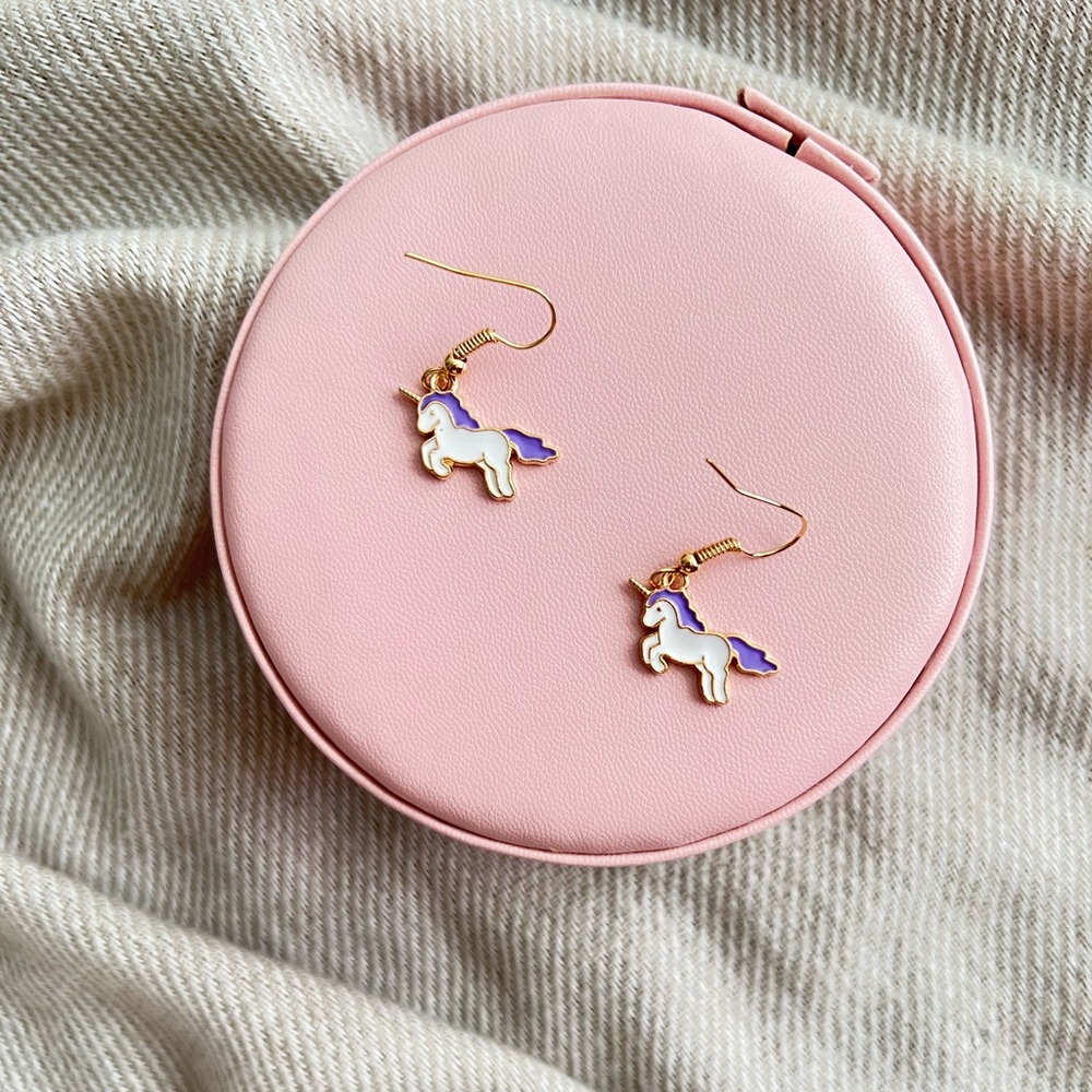 NWT Unicorn earrings yellow gold
